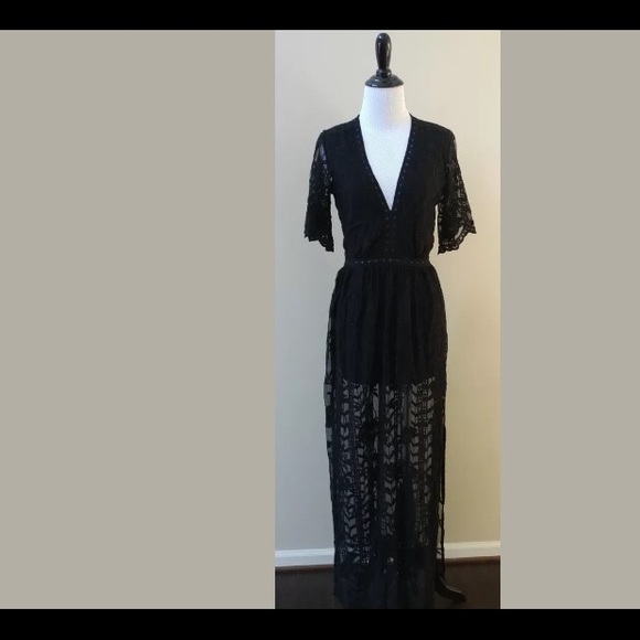 SOCIALITE NORDSTROM Deep V Lace Maxi Dress S - Picture 2 of 7